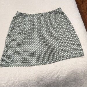 Old Navy Black and Green Patterned A-Line Skirt